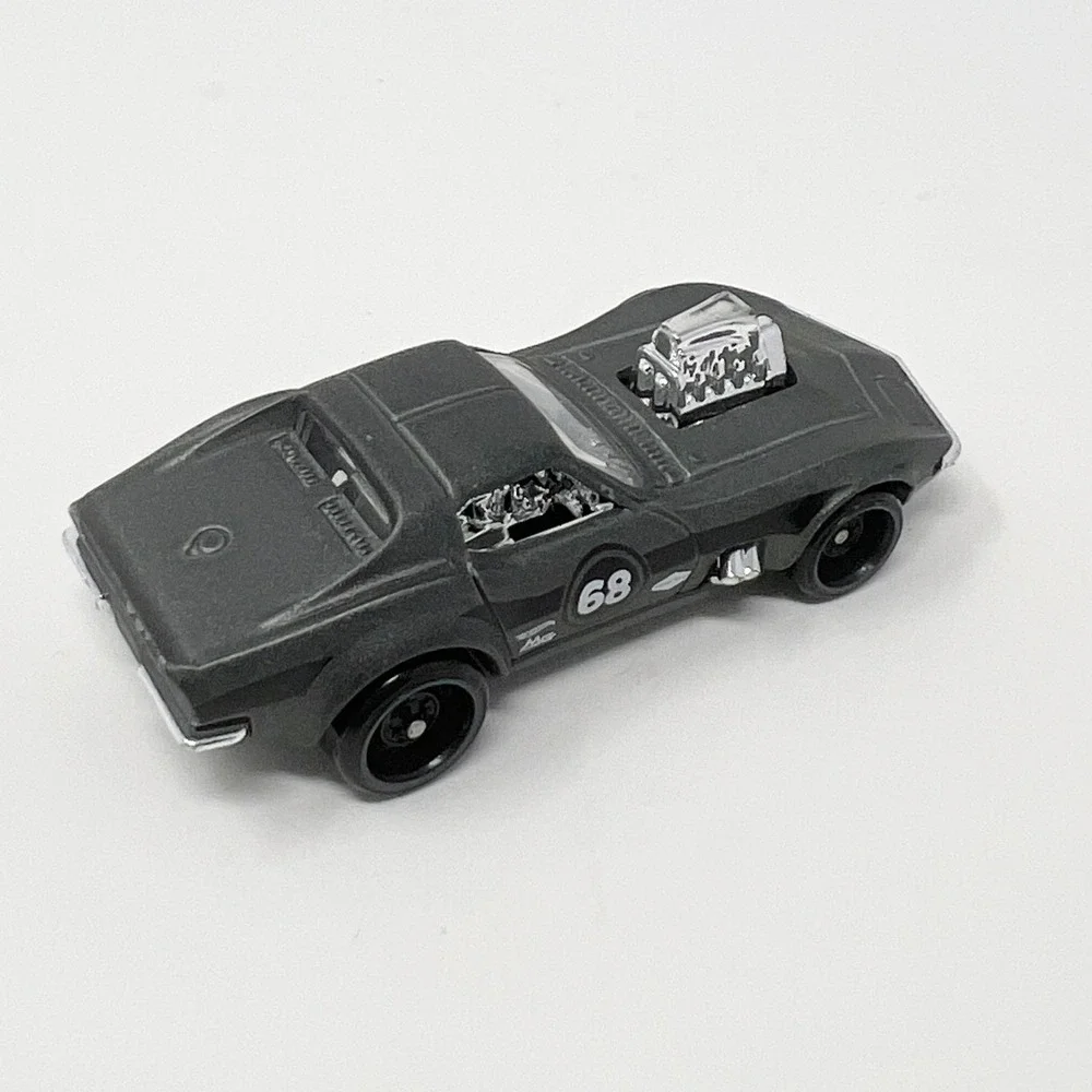 Hot Wheels 2016 Gas Monkey Garage 68 Corvette Matte Black Midas Monkey‎ Diecast